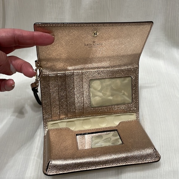 Kate Spade Wristlet- NWOT - Picture 3 of 6